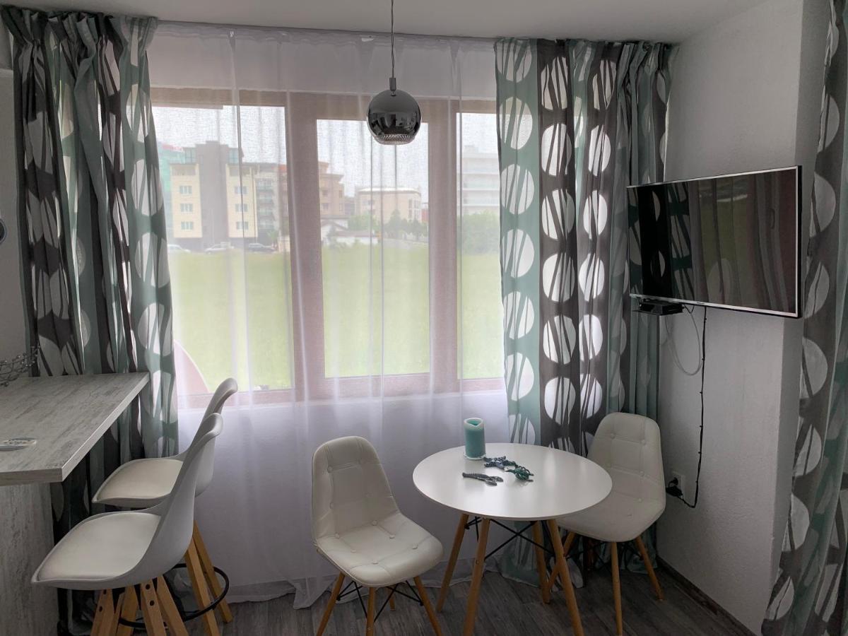 Oasis By The Sea Apartment Primorsko Bagian luar foto