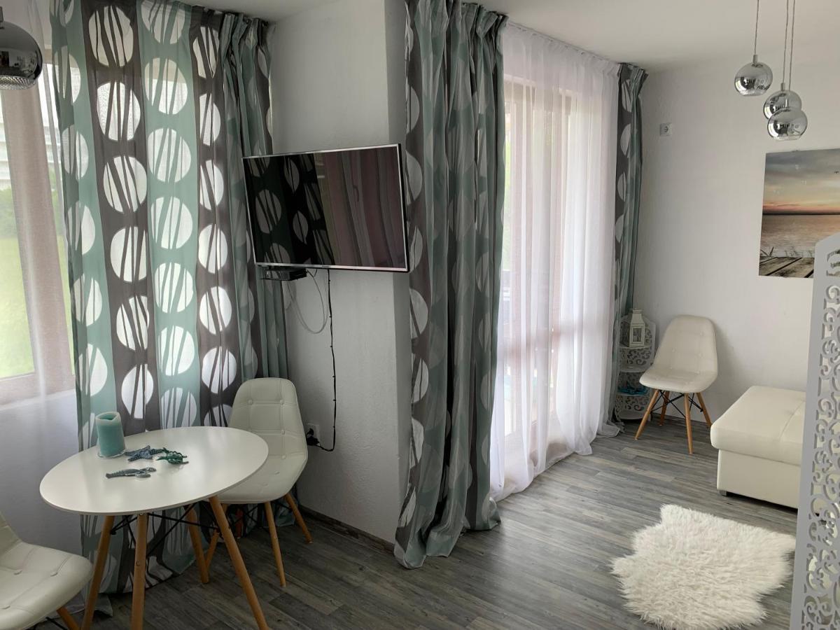 Oasis By The Sea Apartment Primorsko Bagian luar foto